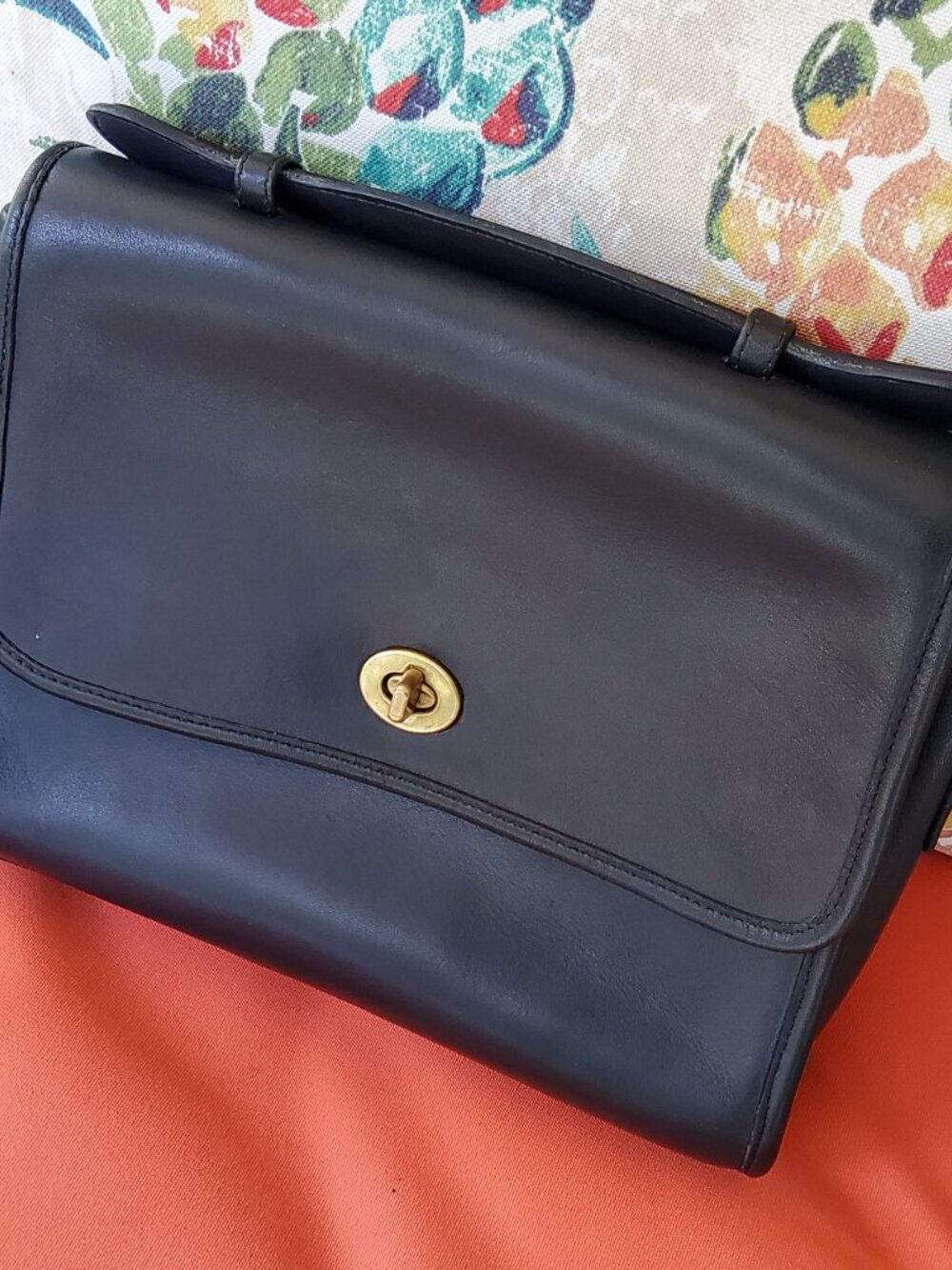 Vintage Coach Court Crossbody in Navy 9870 - Picture 12 of 16